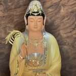 Tượng Quan Âm bằng composite đẹp màu vàng